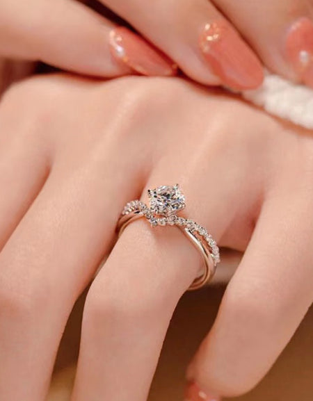 Bold Beauty 1 Carat Moissanite Heart-Shaped Ring