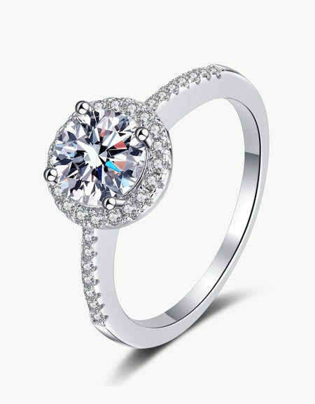 Ready To Flaunt Moissanite Ring