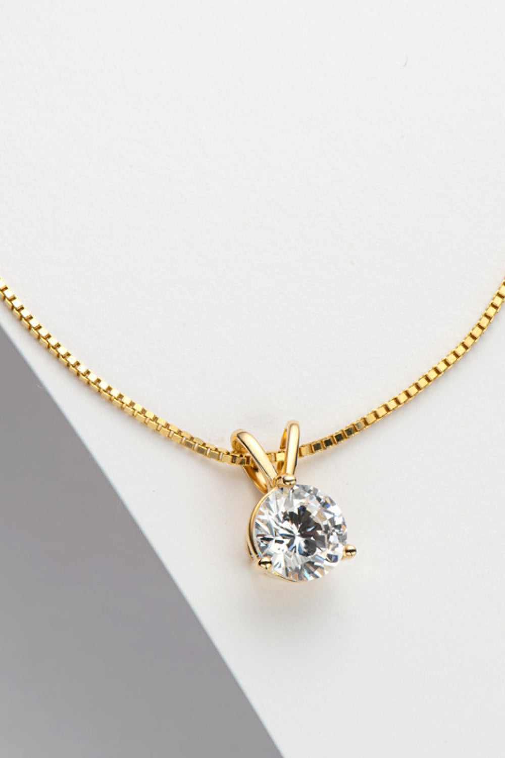 Show Off 1 Carat Moissanite Pendant Necklace